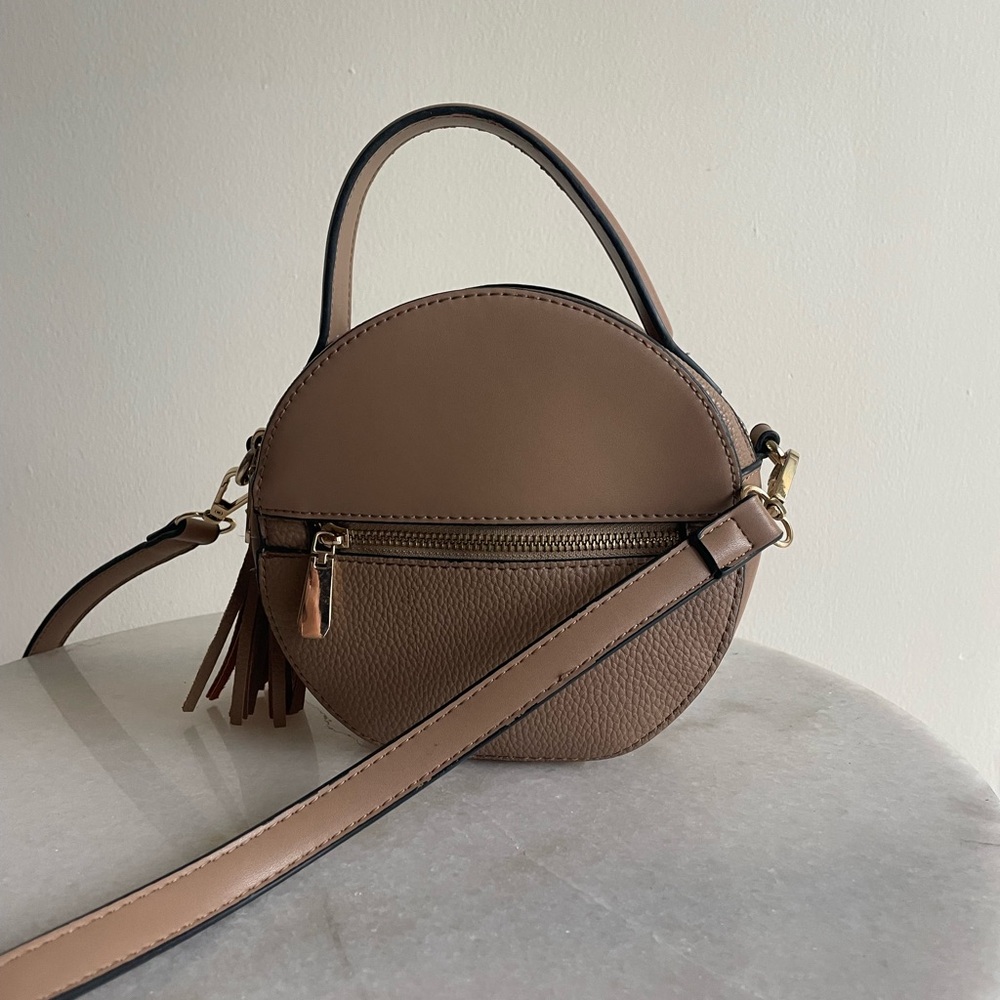 Elegant Brown Crossbody Bag